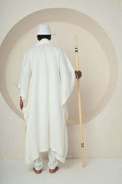 WALKING LINEAGE (Drape Robe with Color-Tipped Staff and Akete Crown)